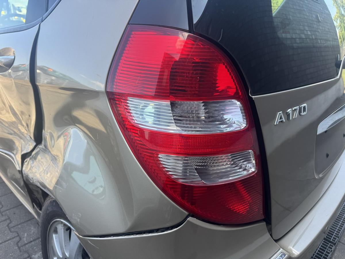 Mercedes A Klasse W169 original R&uuml;cklicht R&uuml;ckleuchte Schlussleuchte links Bj.2007